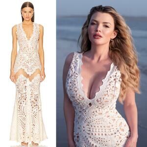 Michael Costello | NWT Guiliana Gown Ivory Lace Bridal Wedding Dress XS